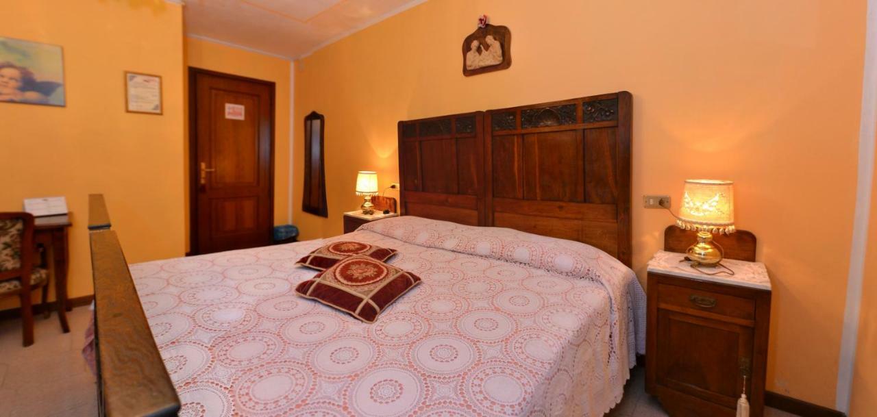 B&B Il Pavone Бусето Екстериор снимка