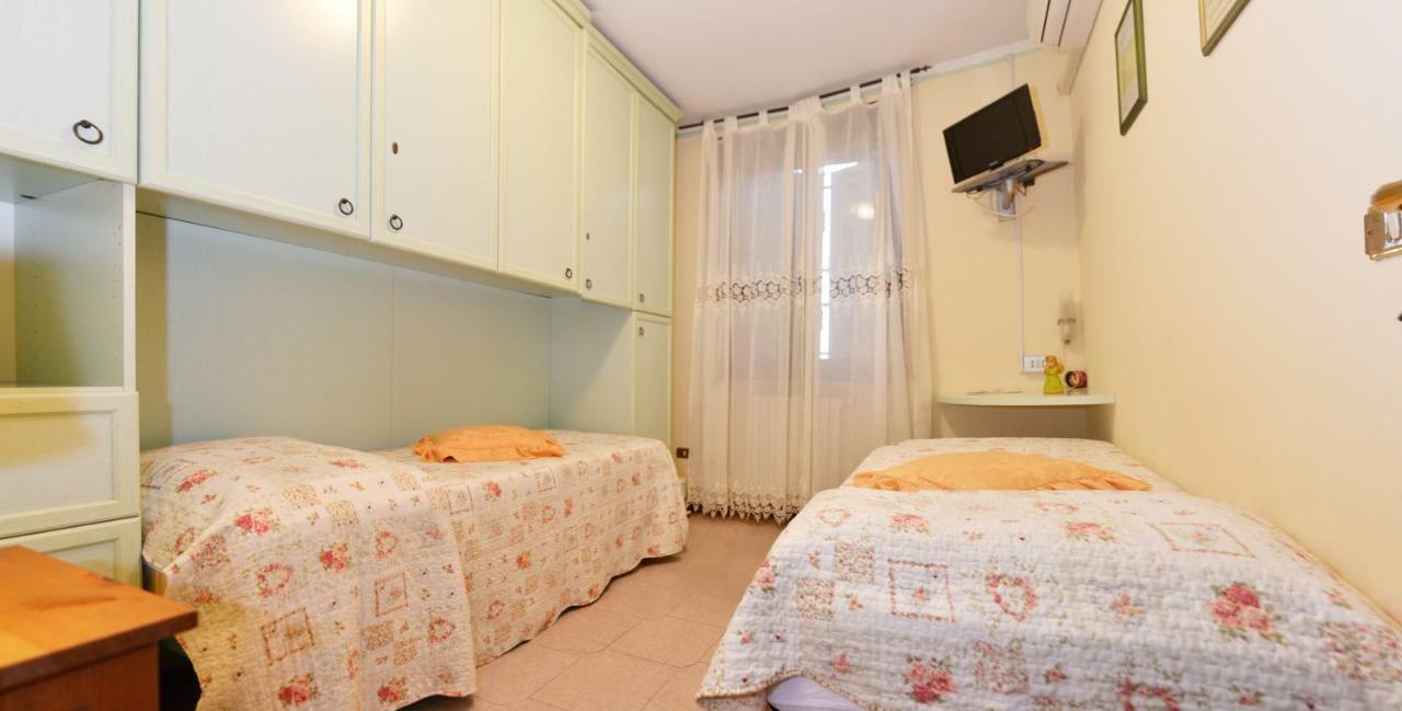 B&B Il Pavone Бусето Екстериор снимка